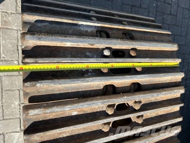 Hitachi ZX 225 US-3 Kāpurķēžu ekskavatori