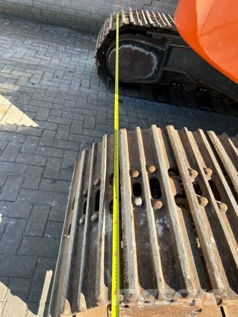 Hitachi ZX 225 US-3 Kāpurķēžu ekskavatori