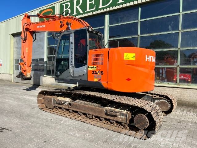 Hitachi ZX 225 US-3 Kāpurķēžu ekskavatori