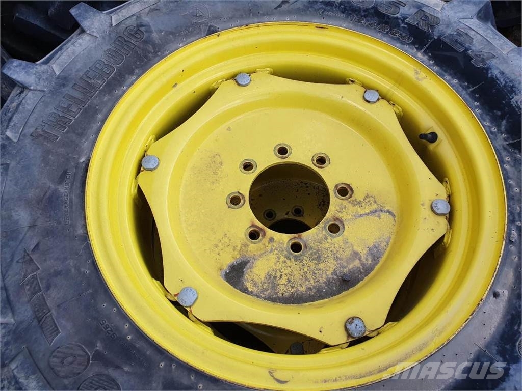 Trelleborg 320/85R24 x2 Gume, kolesa in platišča