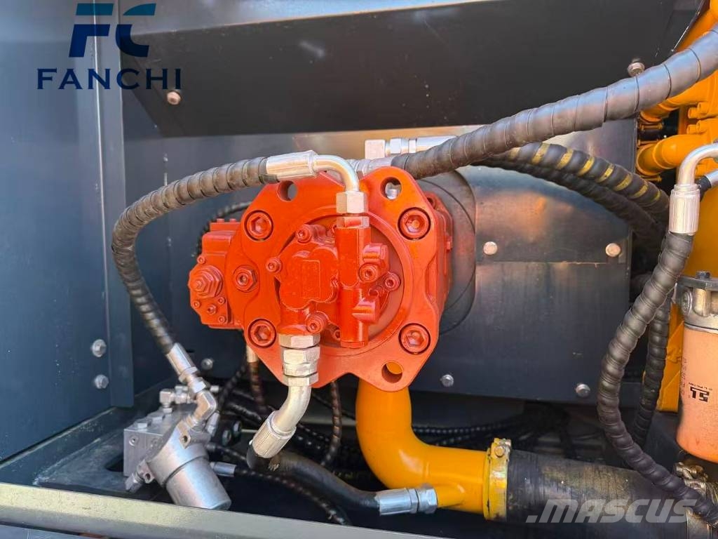 Hyundai HX 220 HD Pelle sur chenilles