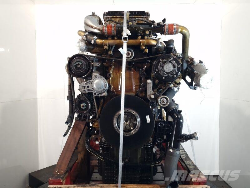 Mercedes-Benz OM470LA 6-8-01 Engines