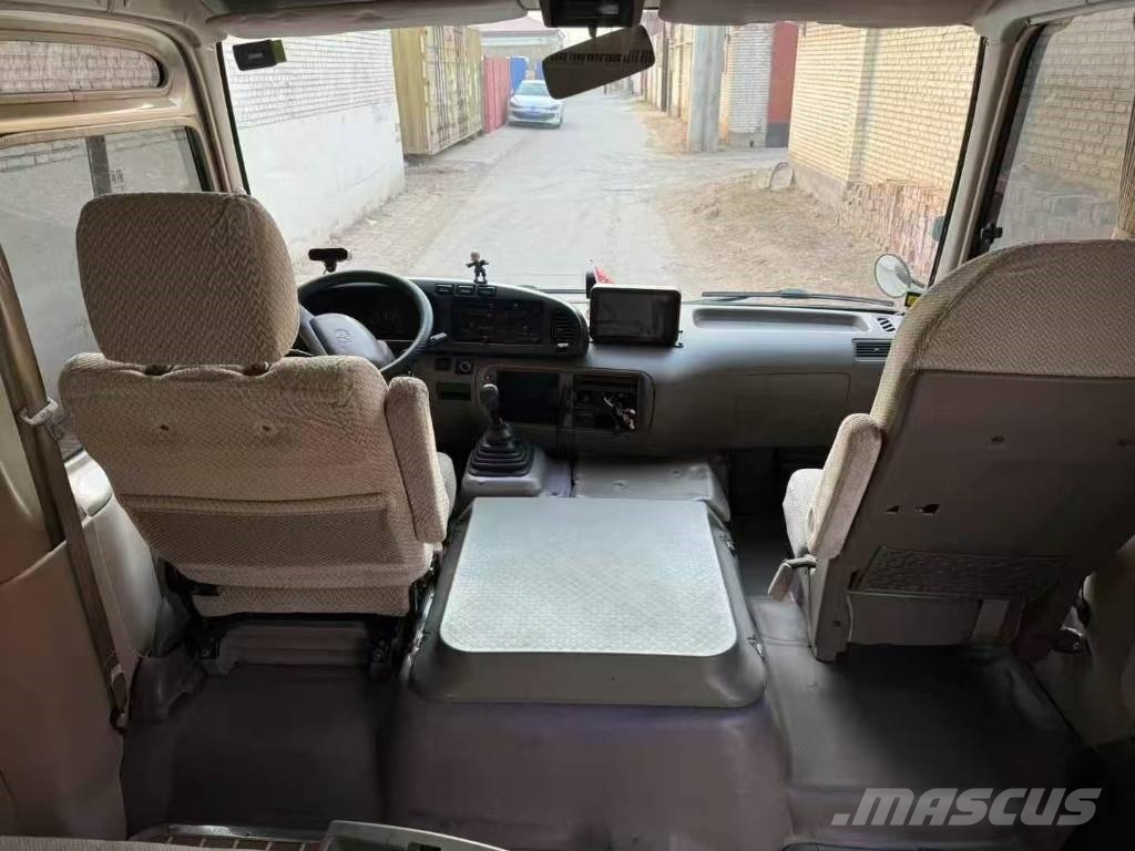 Toyota Coaster Bus Minibusy