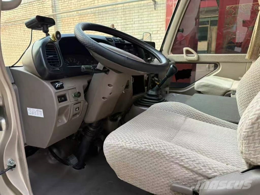 Toyota Coaster Bus Minibusy