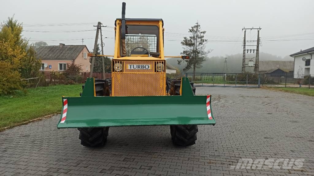 LKT 81 TURBO Vonszolók
