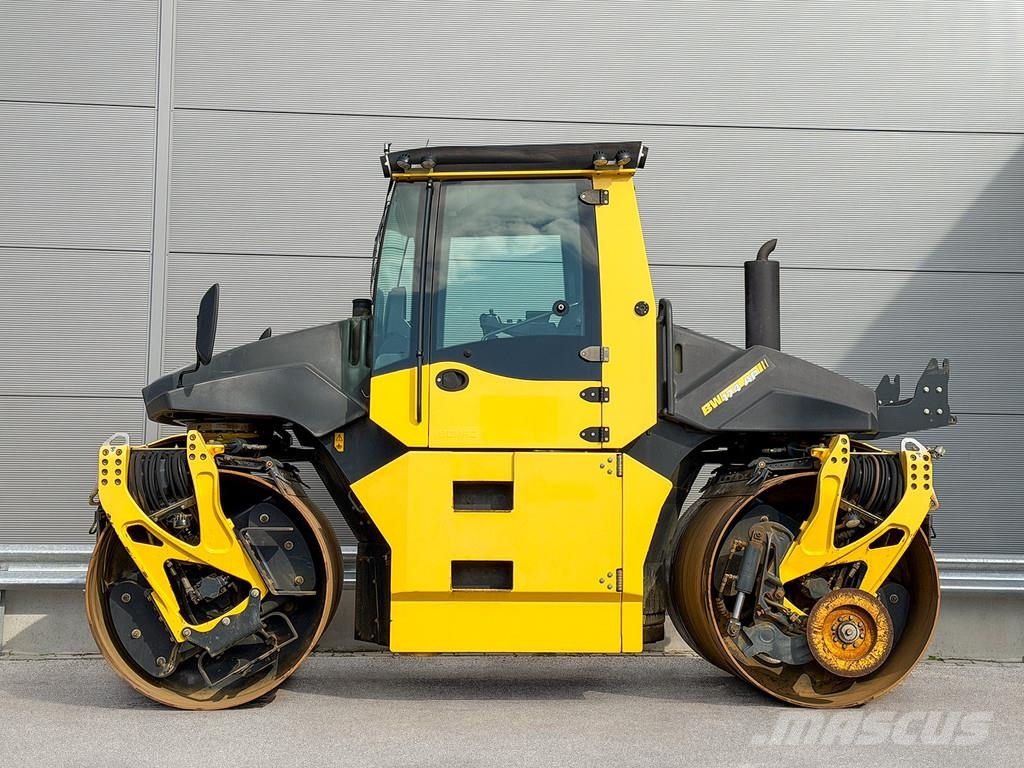 Bomag BW 174 AP-4 AM مداحل ثنائية الاسطوانة