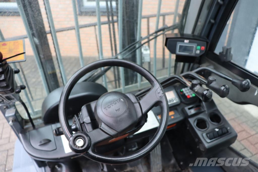 Toyota 02-8FDF30 02-8FDF30 Другие складские механизмы