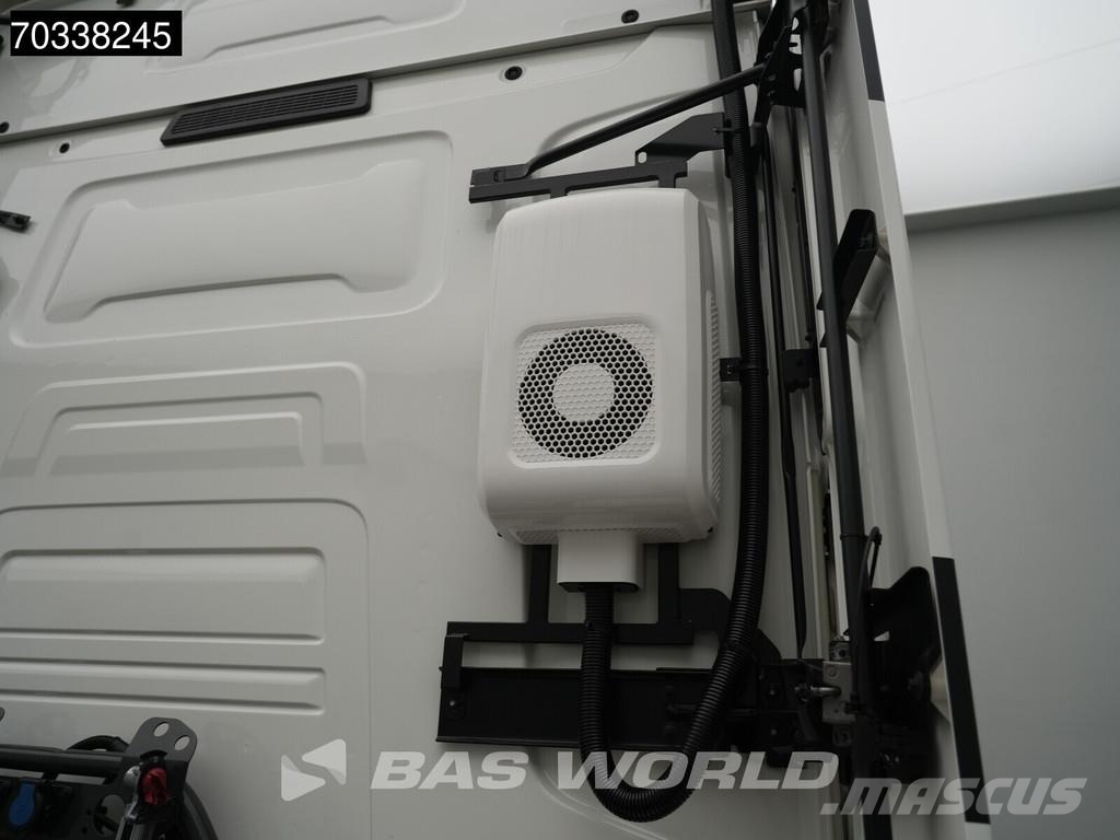 Renault T 520 T 4X2 HIGH Retarder 2x Tanks Standklima Navi Sattelzugmaschinen