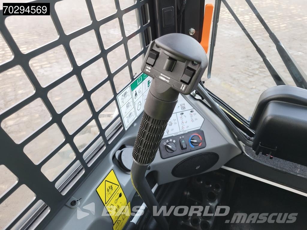 Bobcat S510 A/C - Cabin Skid steer loaders