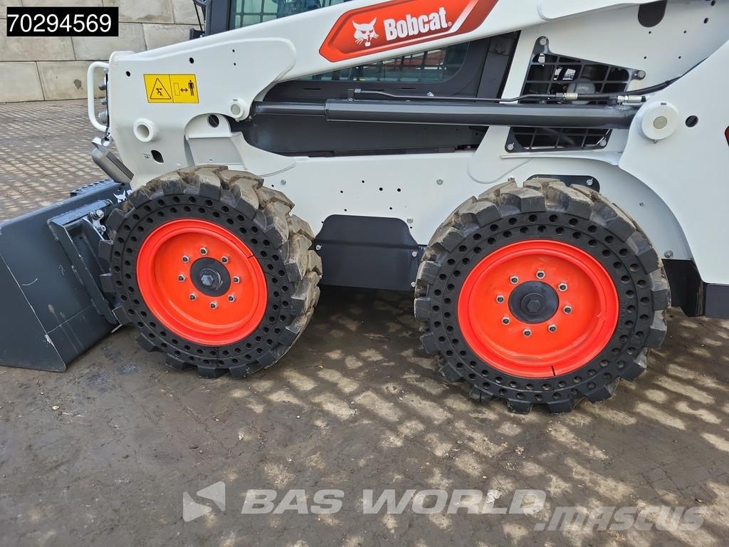 Bobcat S510 A/C - Cabin Skid steer loaders