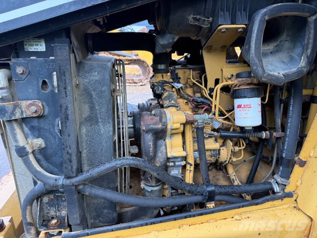 CAT 428D Εκσκαφείς Φορτωτές τύπου JCB