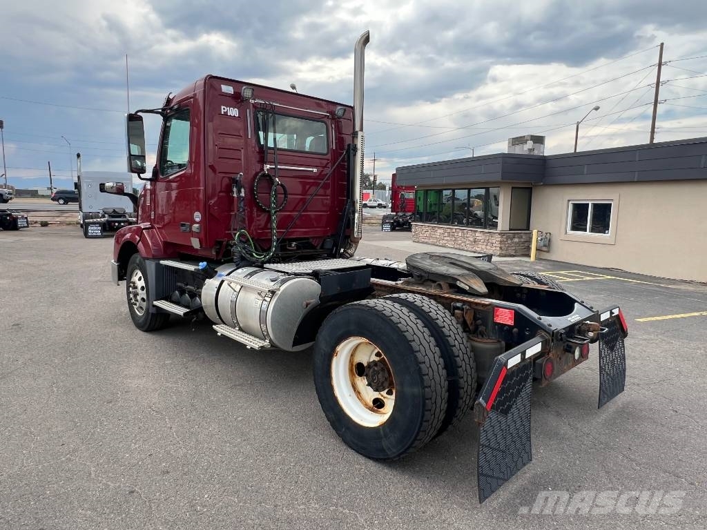Volvo VNL 42 T300 Tegljači