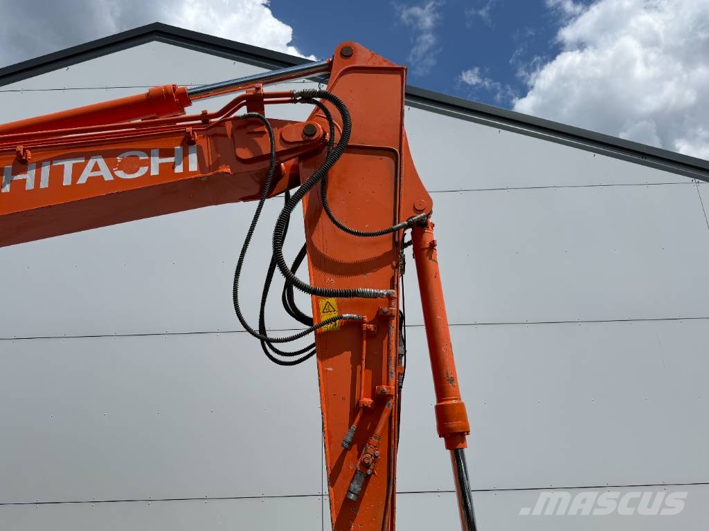 Hitachi ZX135US-6 - Quick Coupler / Automatic Greasing حفارات زحافة