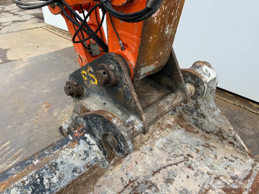Hitachi ZX135US-6 - Quick Coupler / Automatic Greasing حفارات زحافة