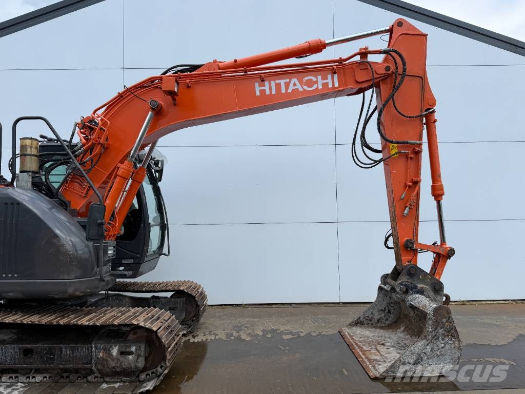 Hitachi ZX135US-6 - Quick Coupler / Automatic Greasing حفارات زحافة