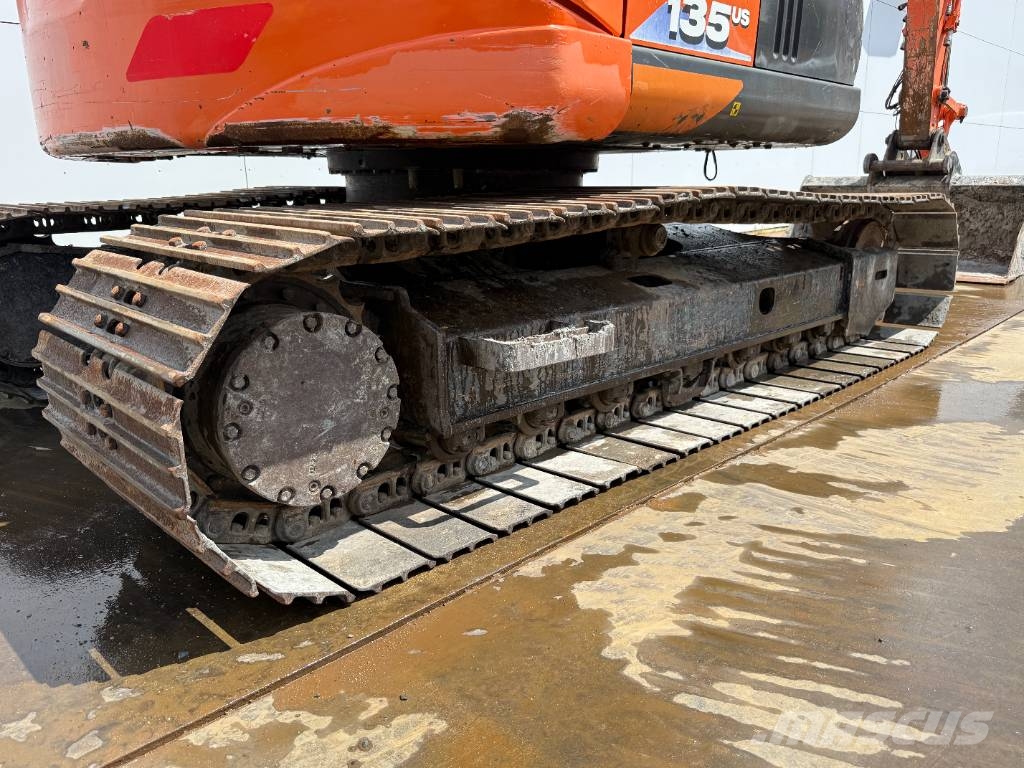 Hitachi ZX135US-6 - Quick Coupler / Automatic Greasing حفارات زحافة