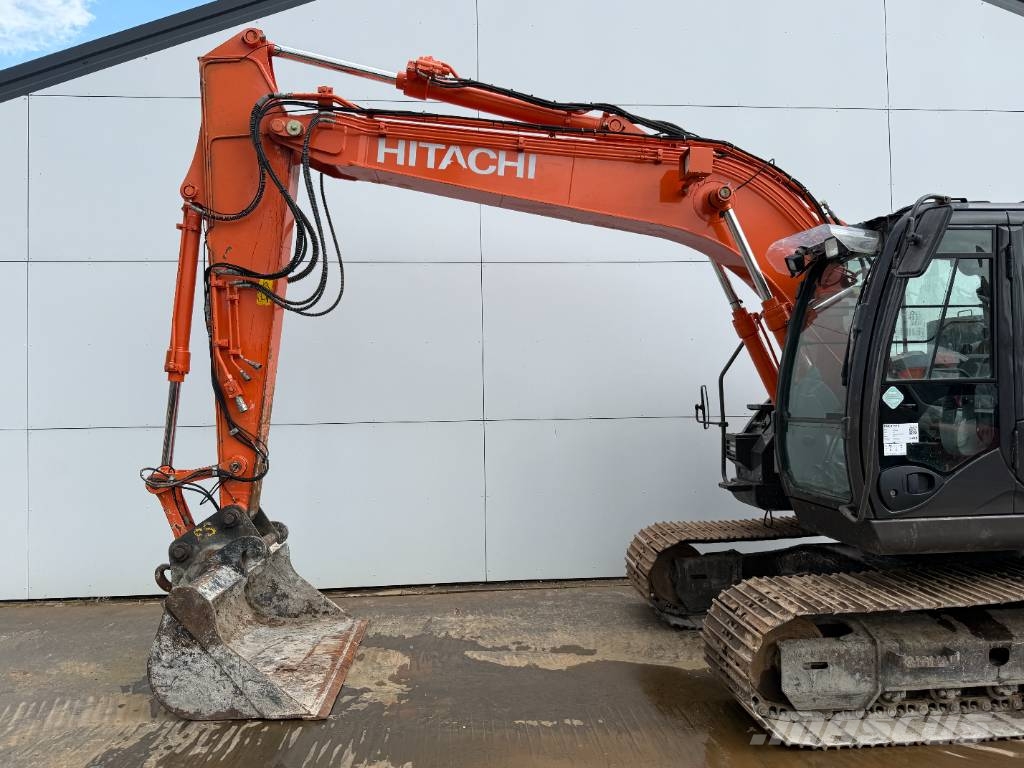 Hitachi ZX135US-6 - Quick Coupler / Automatic Greasing حفارات زحافة