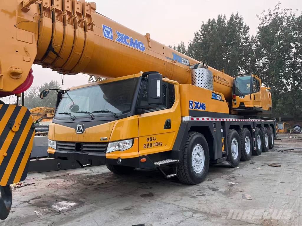 XCMG XCA200 Visurgājēji celtņi