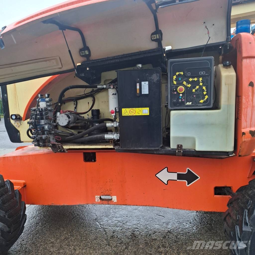 JLG 800 AJ Коленчатые подъемники