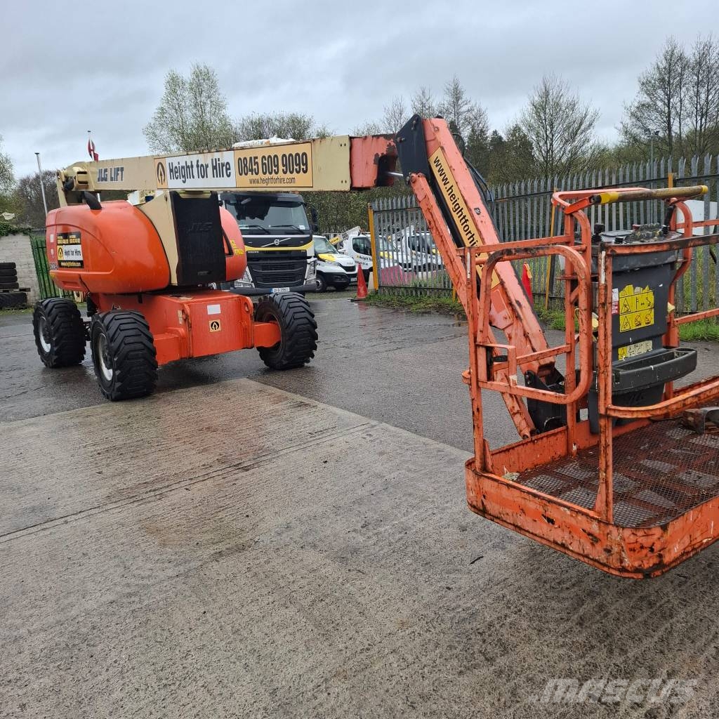 JLG 800 AJ Коленчатые подъемники
