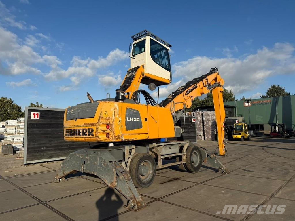 Liebherr LH 30 M Pelle à déchets