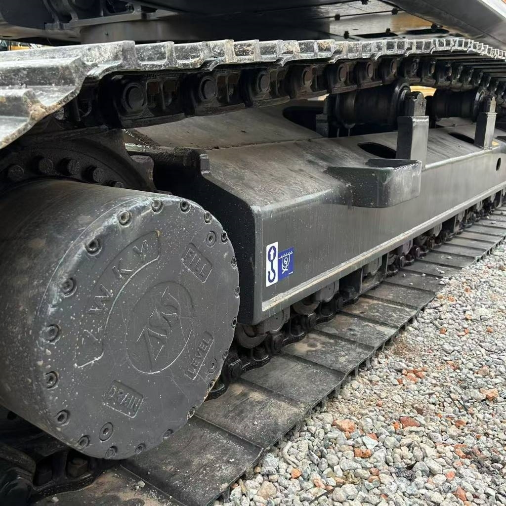 Doosan 300LC-9C Pásové rýpadlá