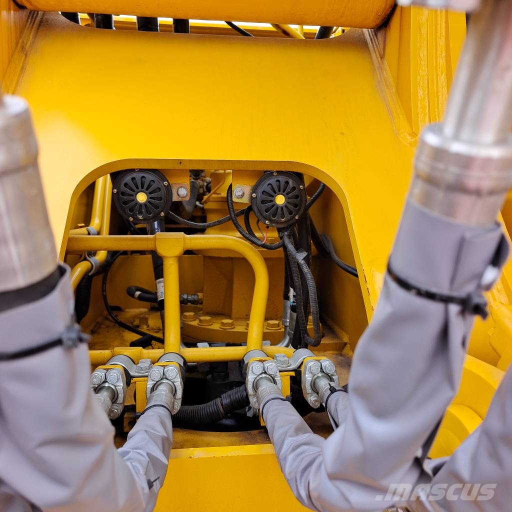 Komatsu PC 210-8 - China Largest Supplier Paletli ekskavatörler