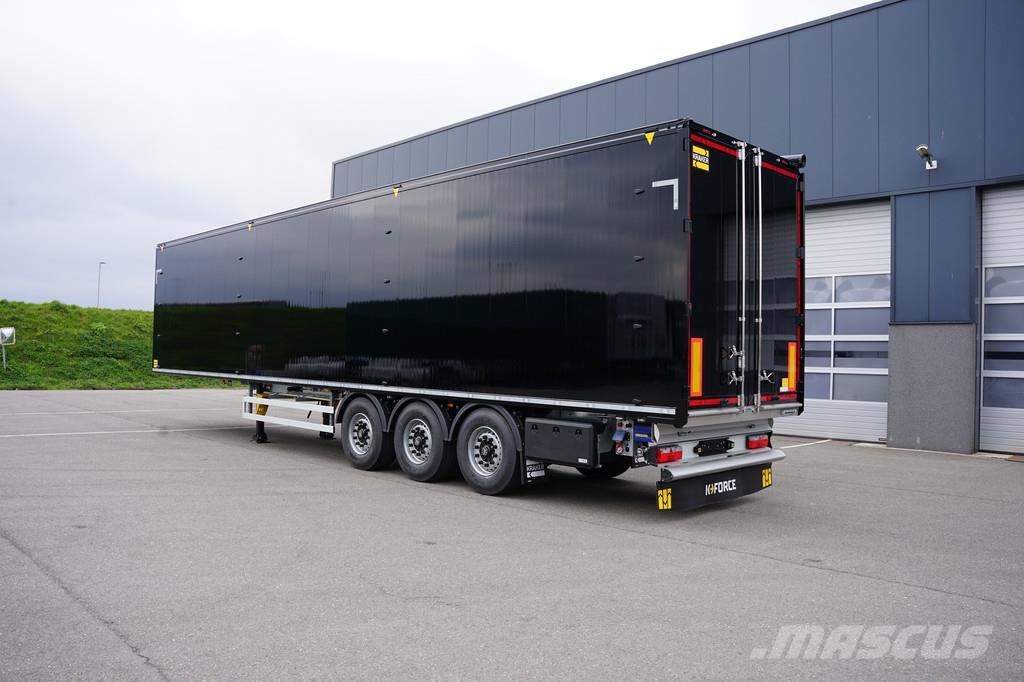 Kraker K-Force 92M3 - stock model Návesy s pohyblivou podlahou
