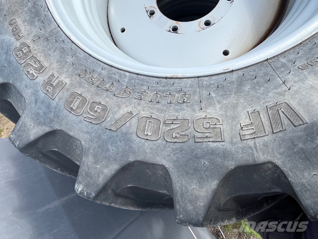 Trelleborg 650 60 R38 & 520 60 R28 ملحقات أخرى للجرارات