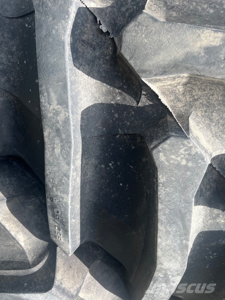 Trelleborg 650 60 R38 & 520 60 R28 ملحقات أخرى للجرارات