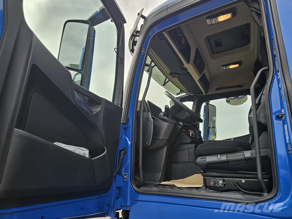 Mercedes-Benz ACTROS 2551 6X2 / OPRIJ - MACHINE TRANSPORT Bergungsfahrzeuge