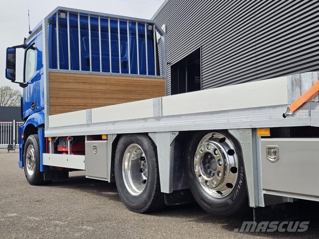 Mercedes-Benz ACTROS 2551 6X2 / OPRIJ - MACHINE TRANSPORT Bergungsfahrzeuge