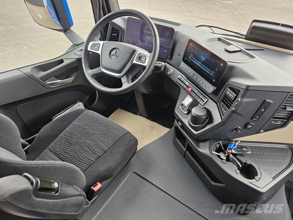 Mercedes-Benz ACTROS 2551 6X2 / OPRIJ - MACHINE TRANSPORT Bergungsfahrzeuge