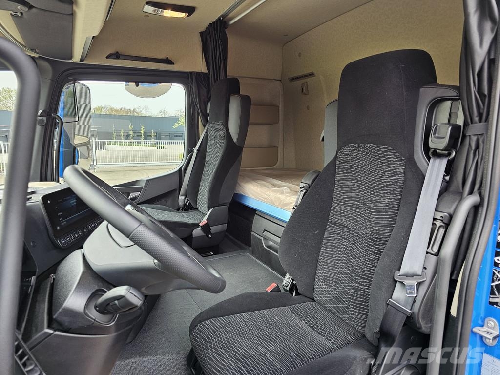 Mercedes-Benz ACTROS 2551 6X2 / OPRIJ - MACHINE TRANSPORT Bergungsfahrzeuge
