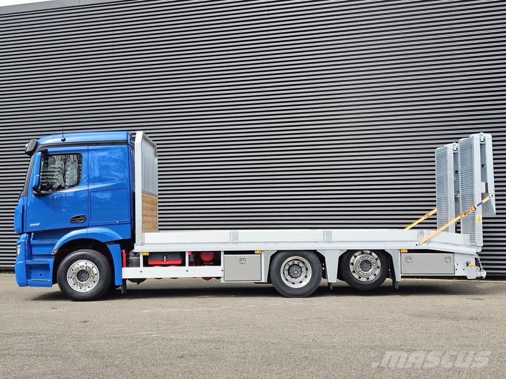 Mercedes-Benz ACTROS 2551 6X2 / OPRIJ - MACHINE TRANSPORT Bergungsfahrzeuge