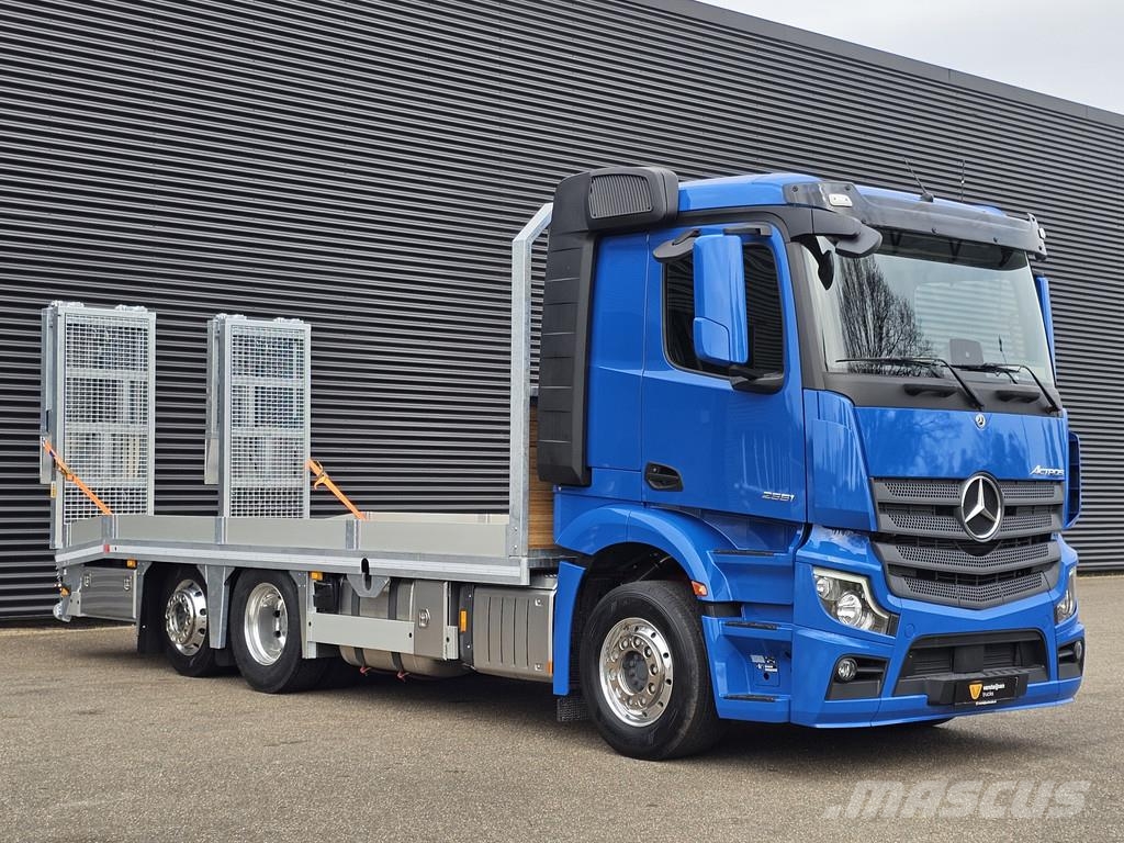 Mercedes-Benz ACTROS 2551 6X2 / OPRIJ - MACHINE TRANSPORT Bergungsfahrzeuge