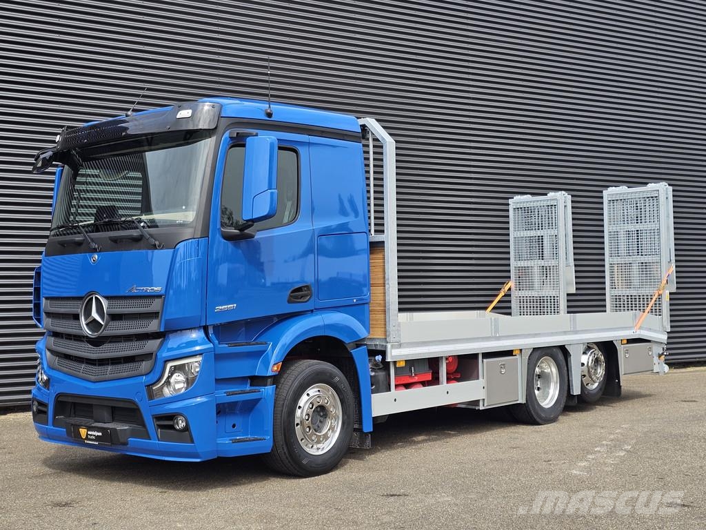 Mercedes-Benz ACTROS 2551 6X2 / OPRIJ - MACHINE TRANSPORT Bergungsfahrzeuge