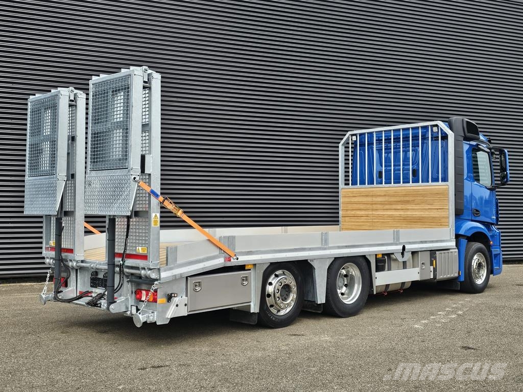Mercedes-Benz ACTROS 2551 6X2 / OPRIJ - MACHINE TRANSPORT Bergungsfahrzeuge