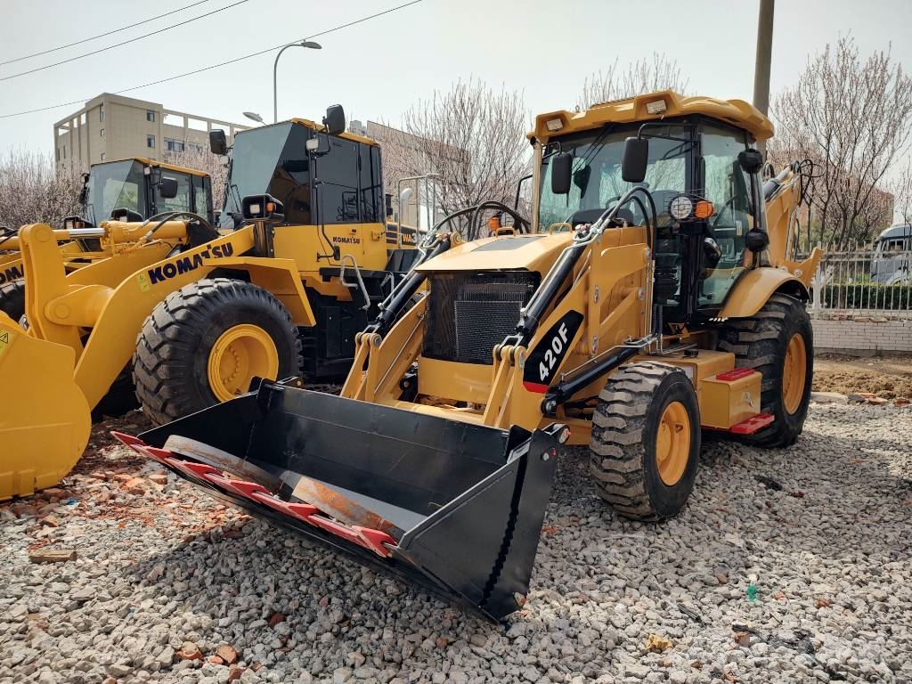 CAT 420 F Retrocargadoras
