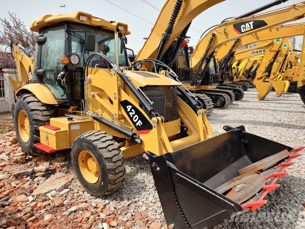 CAT 420 F Retrocargadoras