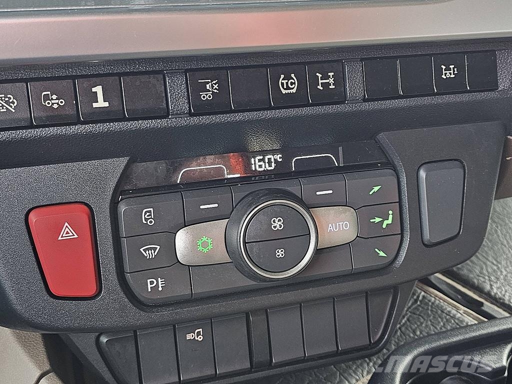 DAF XG+ 530 Leder Tegljači
