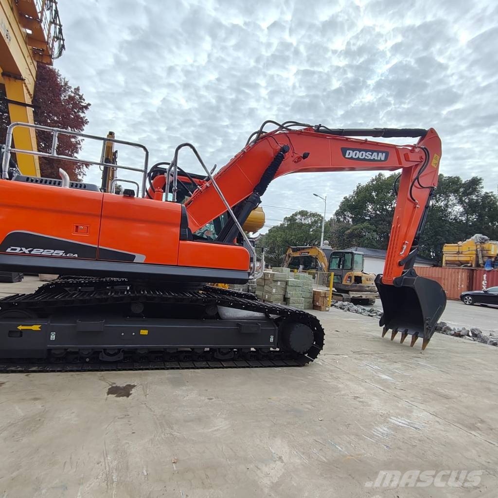 Doosan 225 LCV Beltegraver