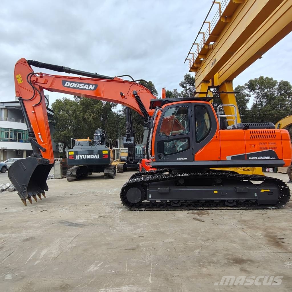 Doosan 225 LCV Beltegraver