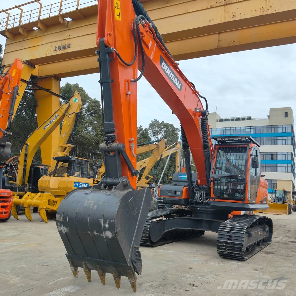 Doosan 225 LCV Beltegraver