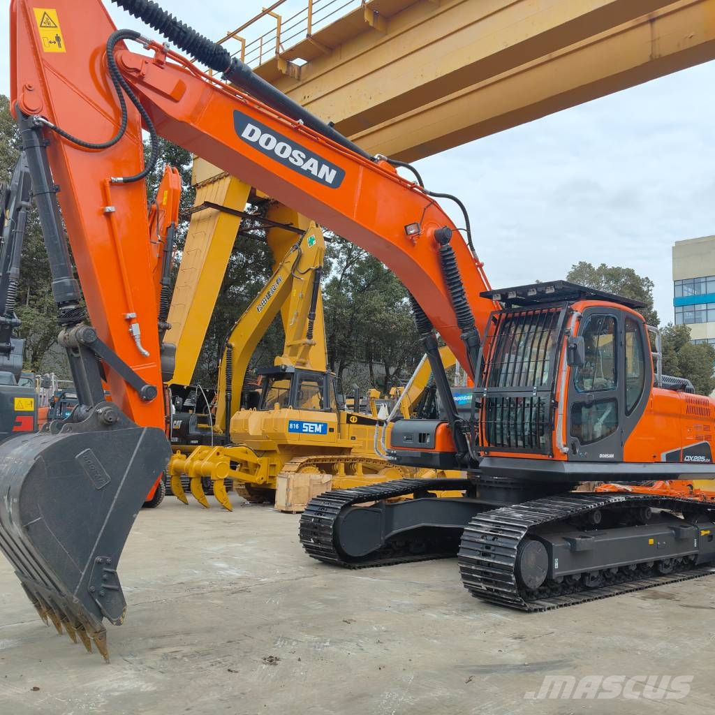 Doosan 225 LCV Beltegraver