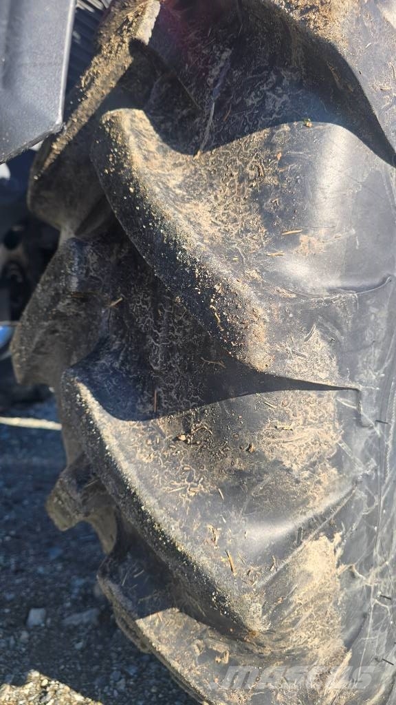 Valtra A 104 拖拉机/农用车