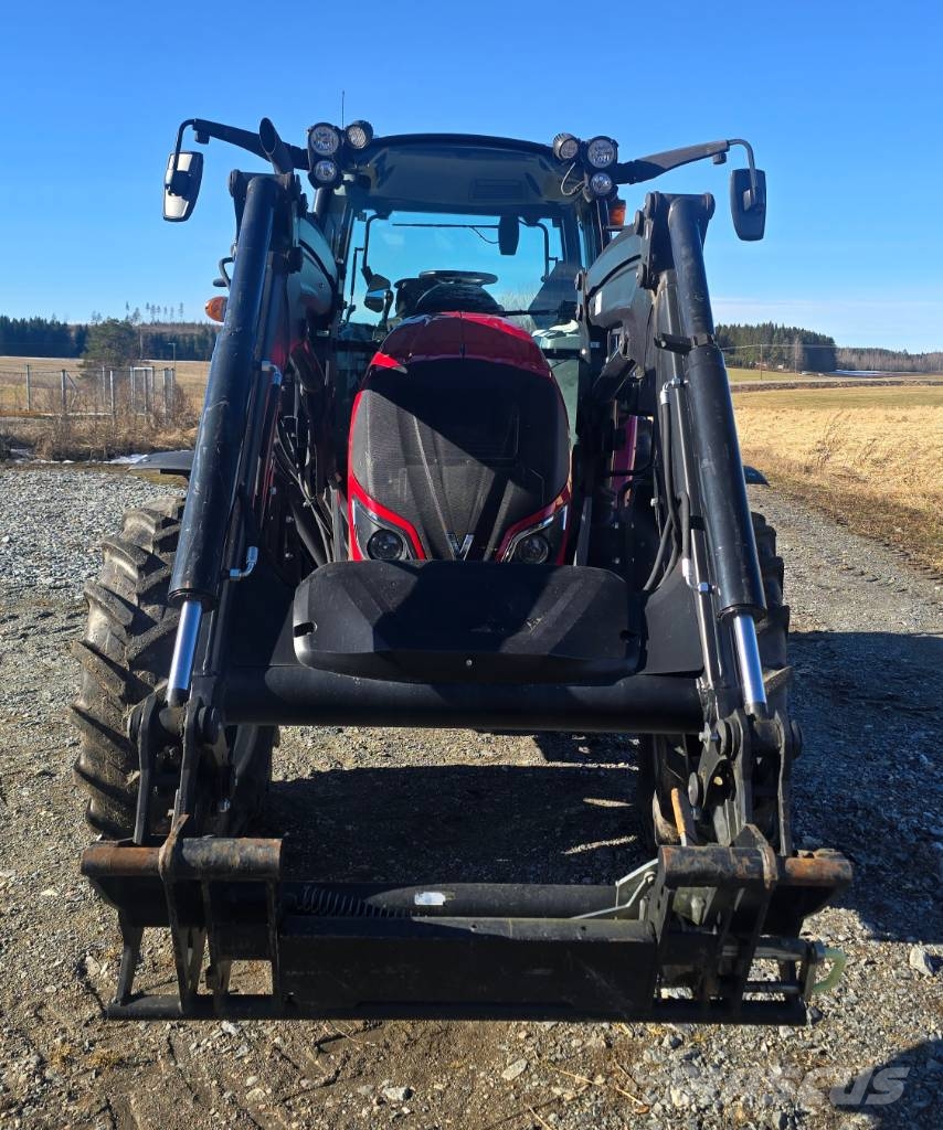 Valtra A 104 拖拉机/农用车
