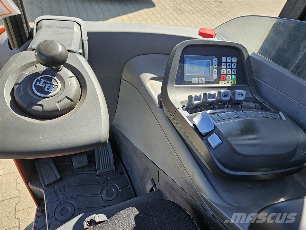 Toyota RRE140H 前伸式堆高機(叉車)