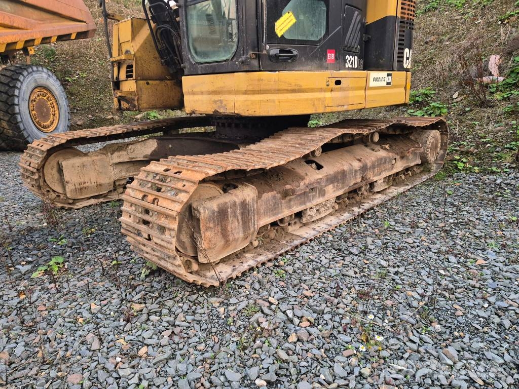 CAT 321 D LCR Paletli ekskavatörler