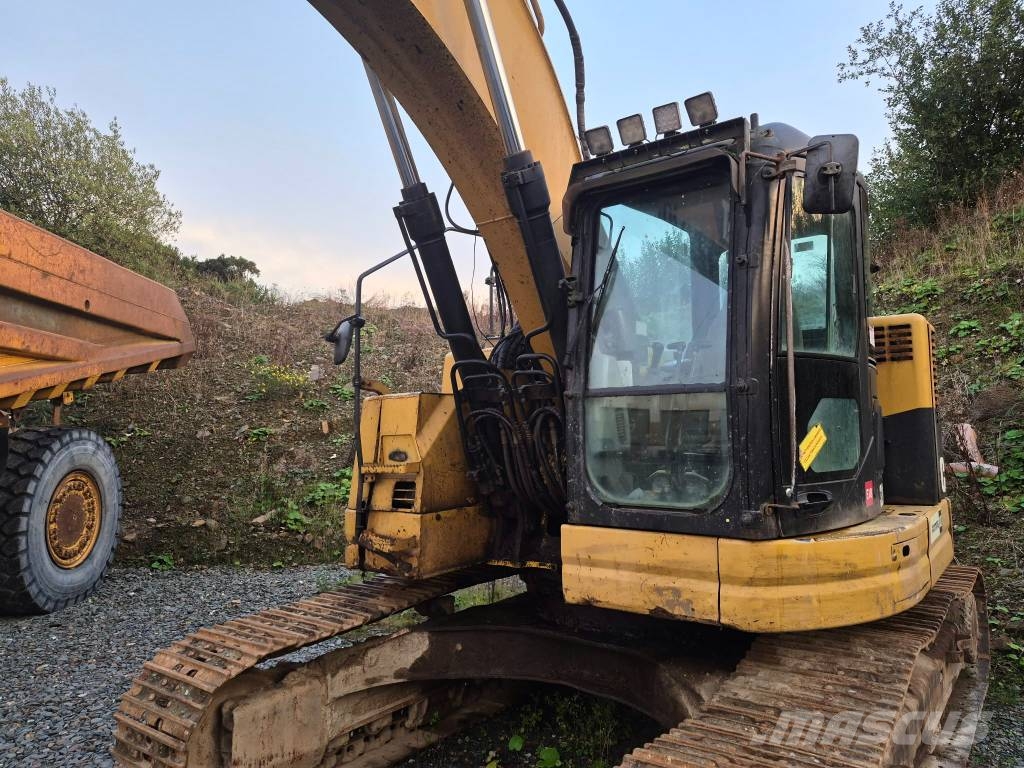 CAT 321 D LCR Paletli ekskavatörler